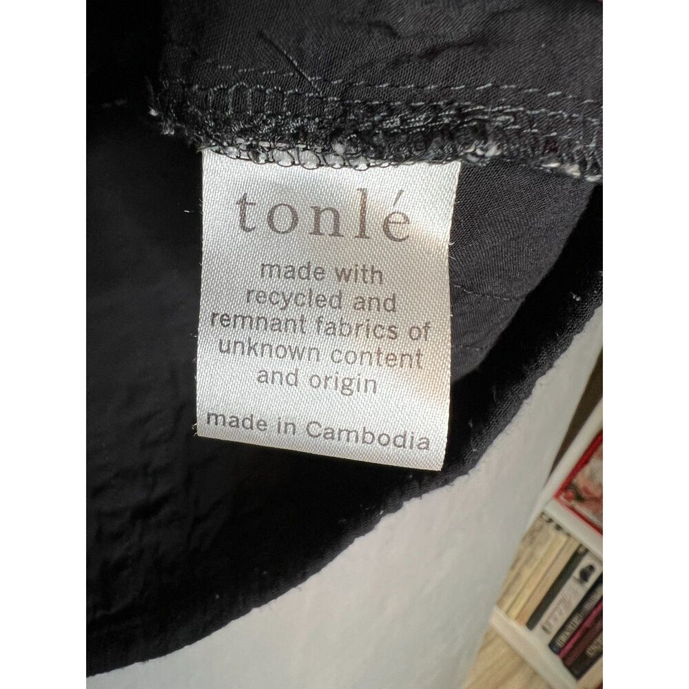 Tonle Kita Short Sleeve Upcycled Shirt (M) - Picture 7 of 10